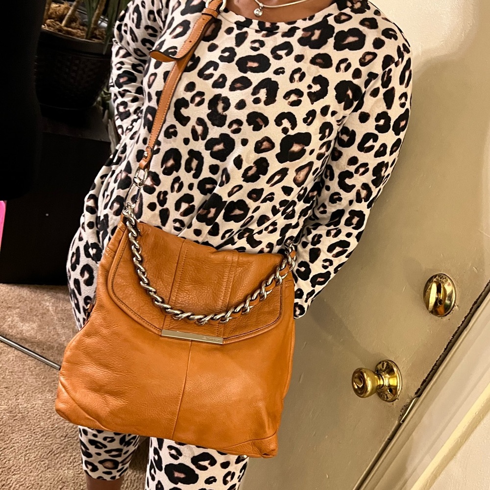 B. Makowsky Glove Leather British Tan Crossbody Bag Purse